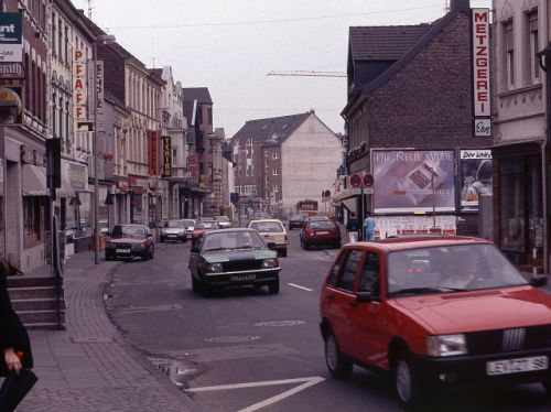 Bergische Landstraße