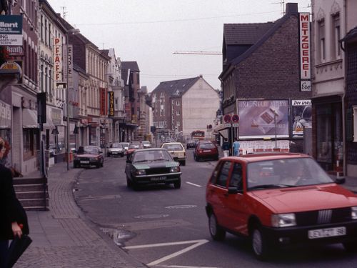 Bergische Landstraße